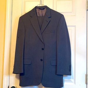 Men’s Jo’s A Bank suit the jacket is a 38 Reg pants are 31 Reg